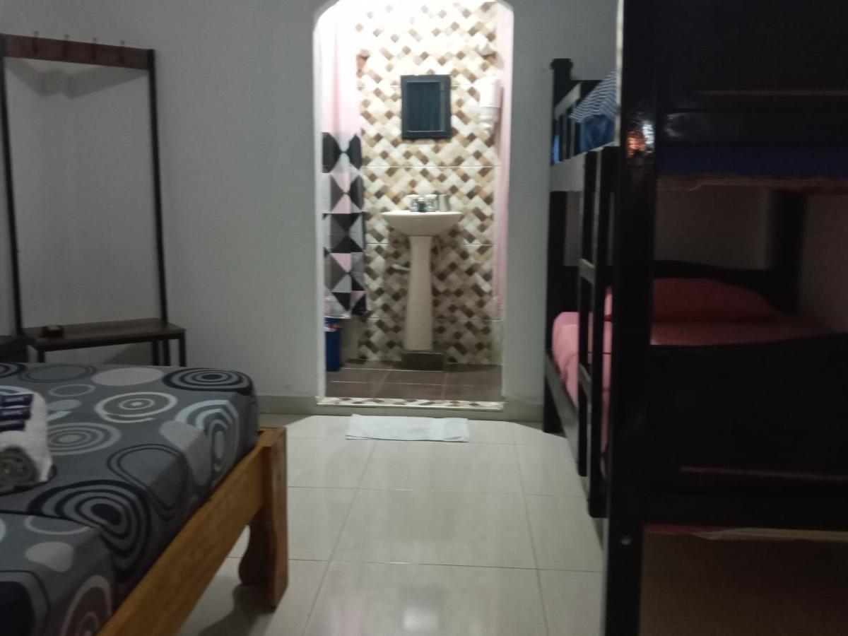 Hostal Cuyagua Palomino Exterior photo