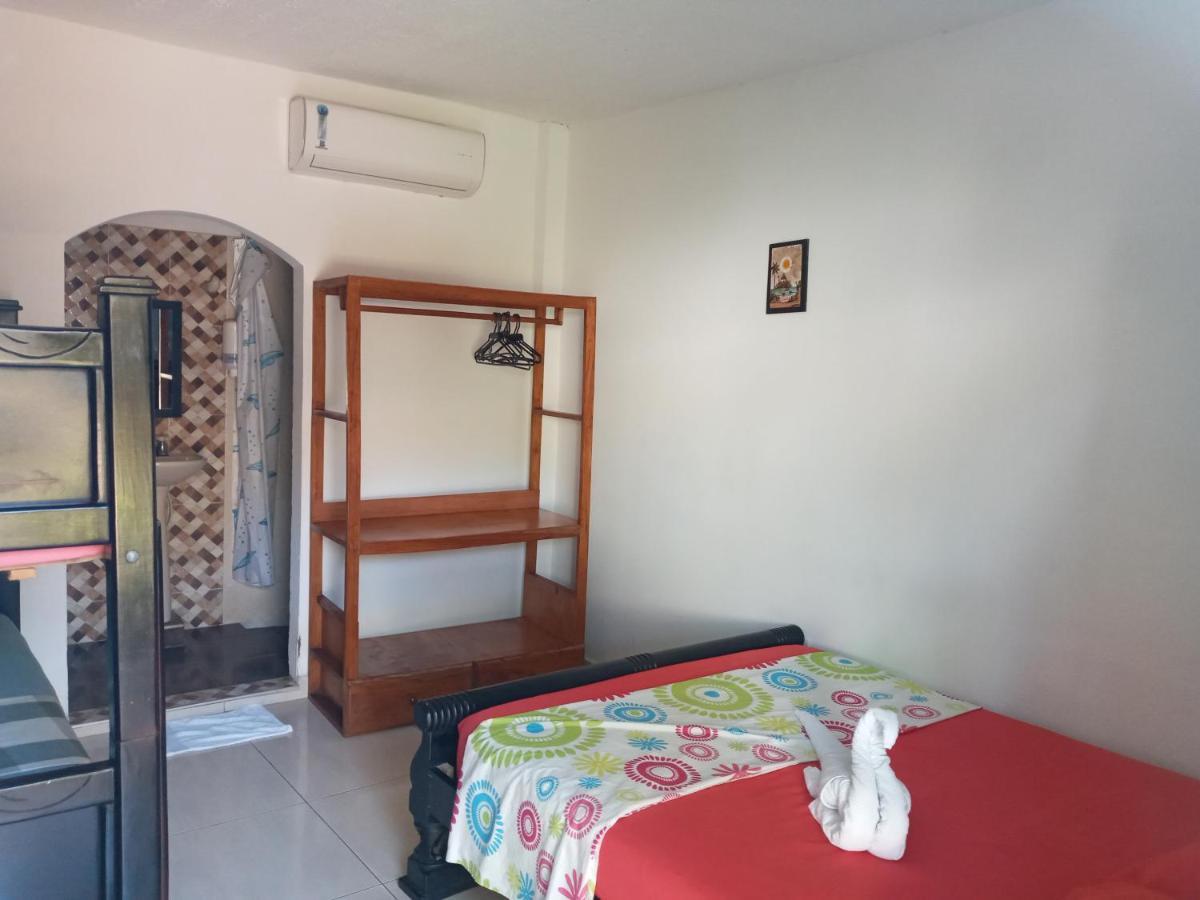 Hostal Cuyagua Palomino Exterior photo