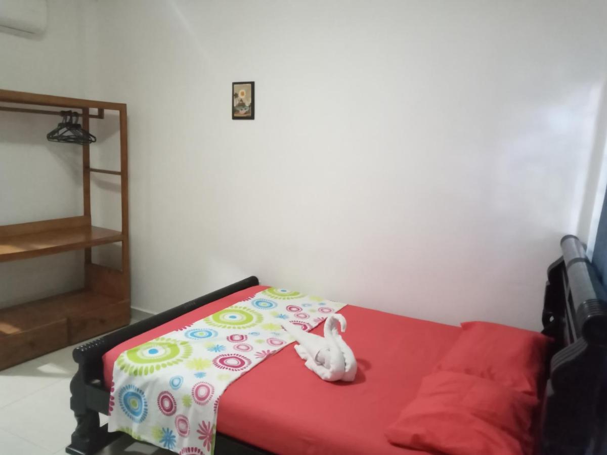 Hostal Cuyagua Palomino Exterior photo
